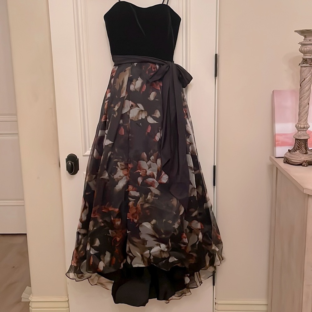 Beautiful strapless Betsy & Adam size 2 high front, long back gown